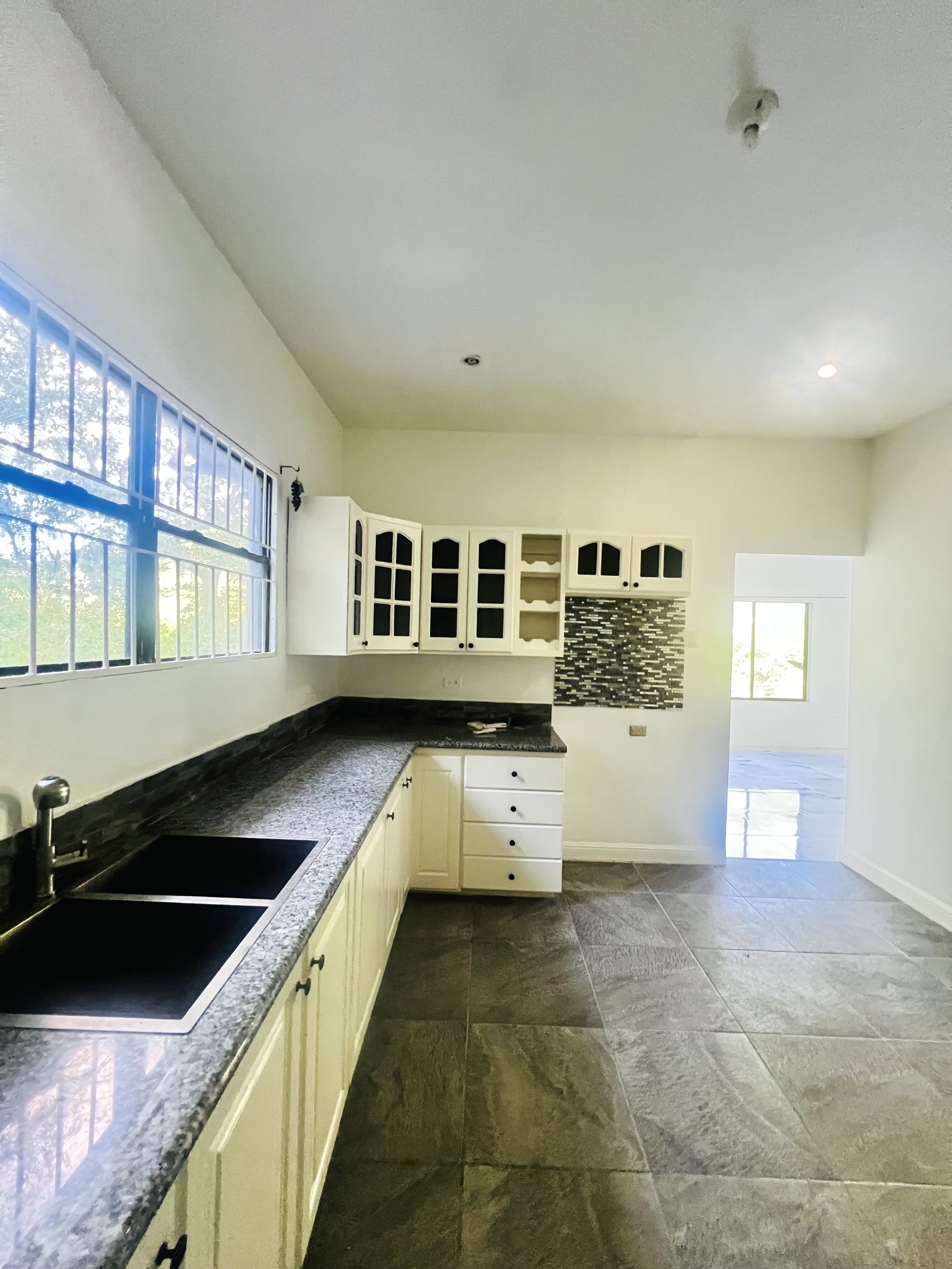 Apartment Building For Sale